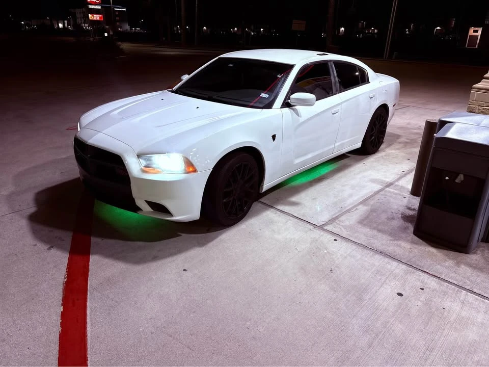 2012 Dodge Charger 7th Gen - Image 2 of 15