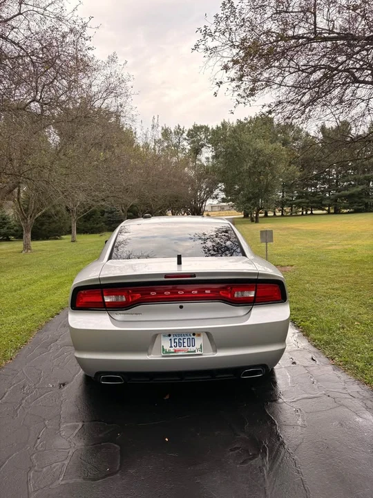 2012 Dodge Charger 7th Gen - Image 5 of 10