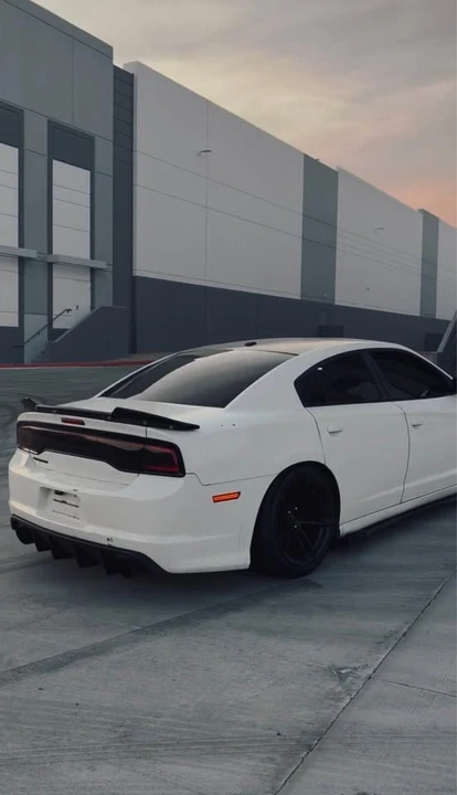 2012 Dodge Charger 7th Gen - Image 3 of 6