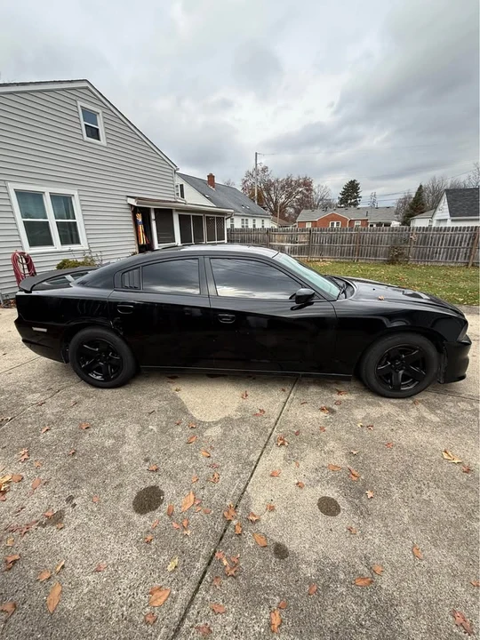 2012 Dodge Charger 7th Gen - Image 5 of 12