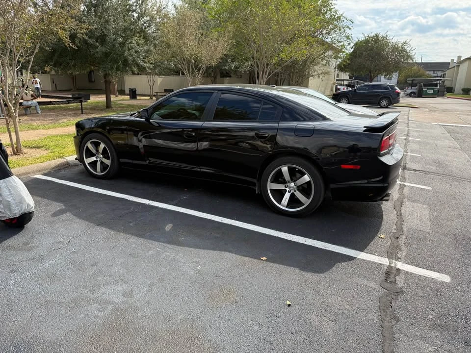 2012 Dodge Charger 7th Gen - Image 7 of 9