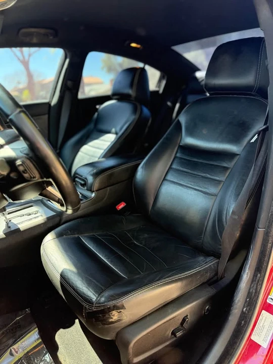 2012 Dodge Charger 7th Gen - Image 6 of 14