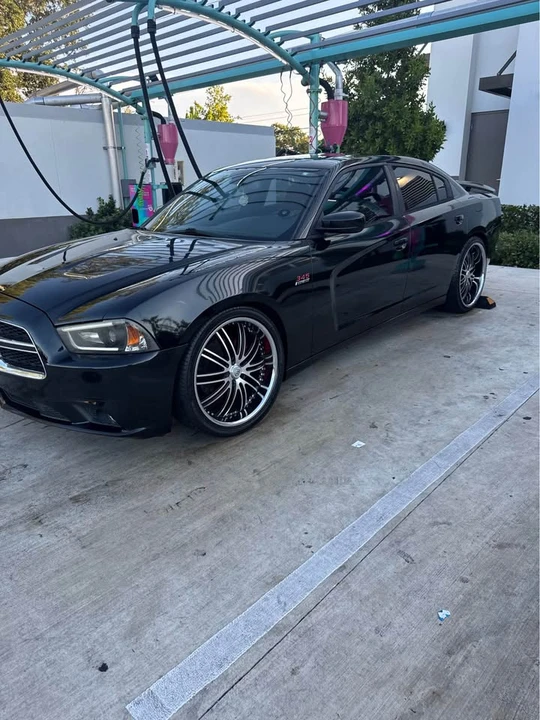 2012 Dodge Charger 7th Gen - Image 6 of 14