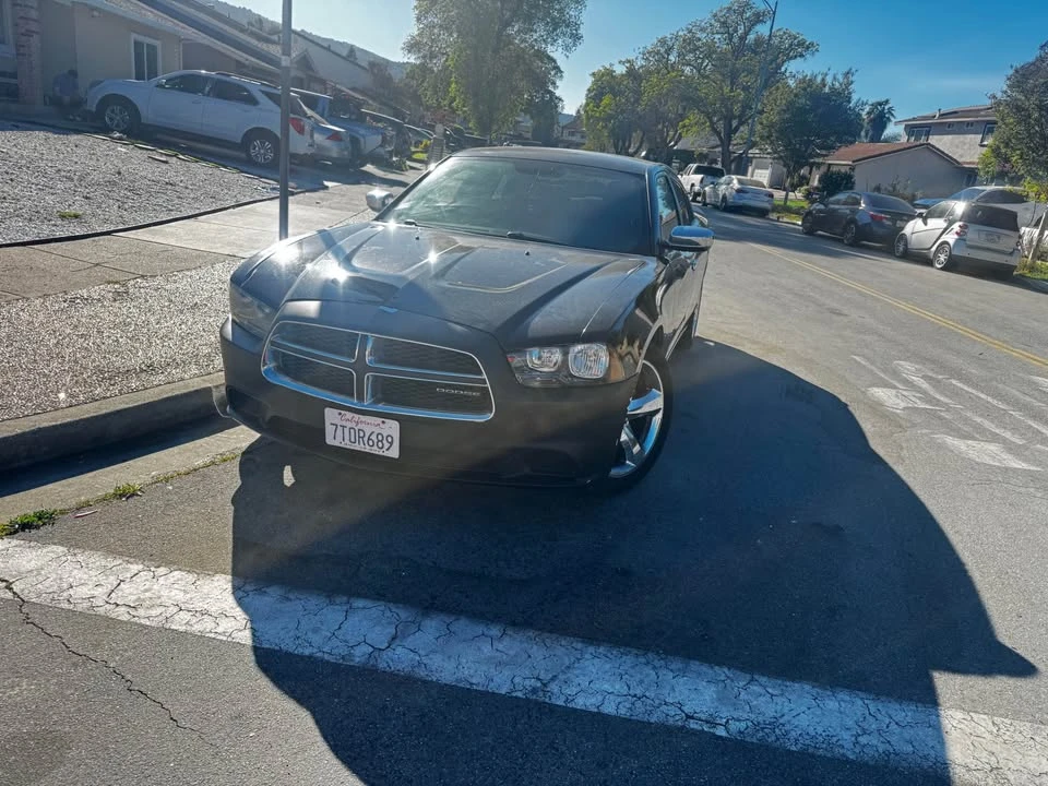 2012 Dodge Charger 7th Gen - Image 4 of 4
