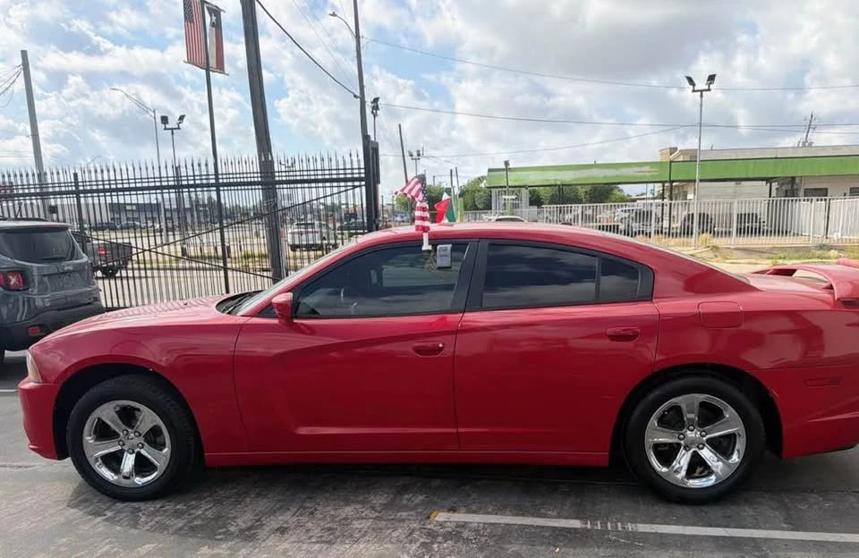 2012 Dodge Charger 7th Gen - Image 5 of 6