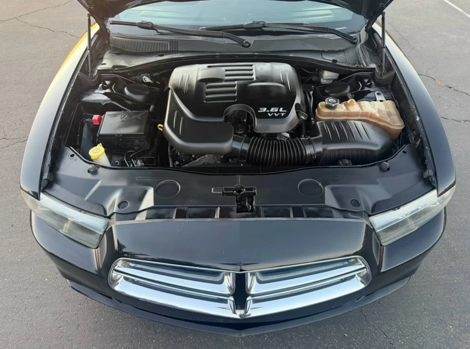 2012 Dodge Charger 7th Gen - Image 13 of 14