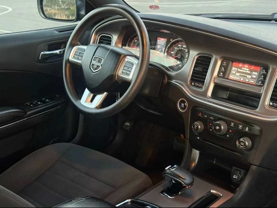 2012 Dodge Charger 7th Gen - Image 11 of 14