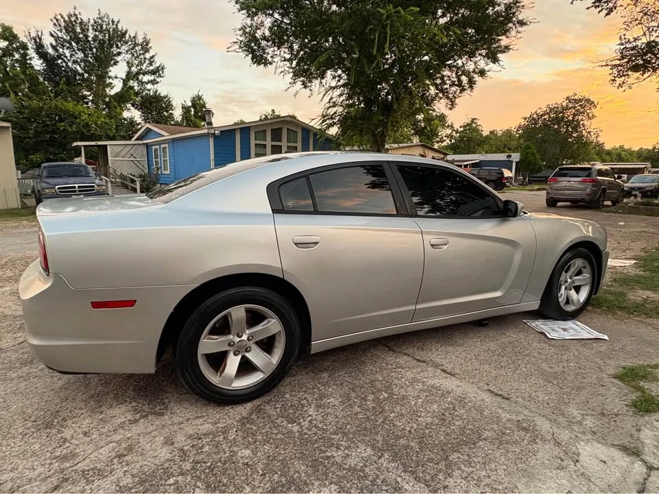 2012 Dodge Charger 7th Gen - Image 8 of 10