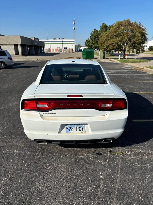 2012 Dodge Charger 7th Gen - Image 4 of 18