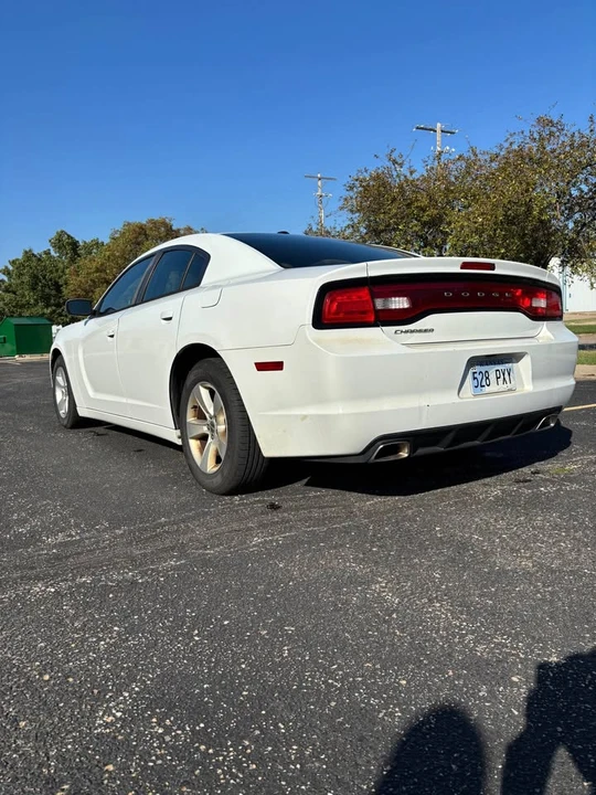 2012 Dodge Charger 7th Gen - Image 2 of 18