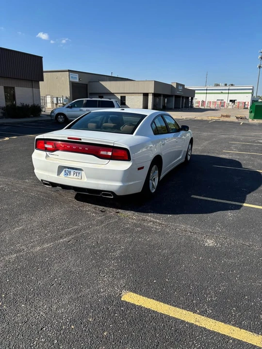 2012 Dodge Charger 7th Gen - Image 6 of 18