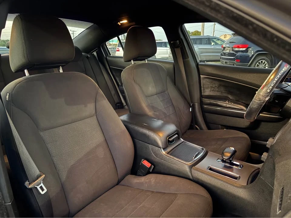 2012 Dodge Charger 7th Gen - Image 16 of 18