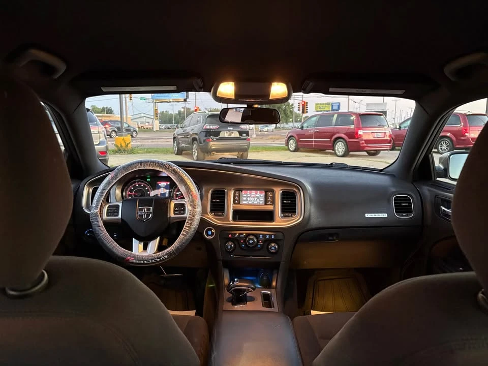 2012 Dodge Charger 7th Gen - Image 14 of 18