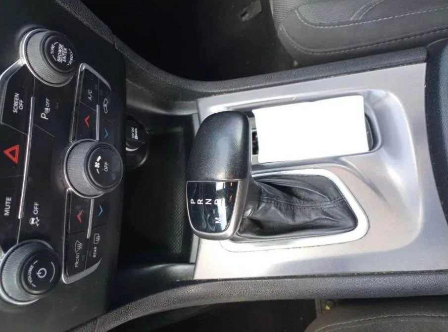 2012 Dodge Charger 7th Gen - Image 4 of 9