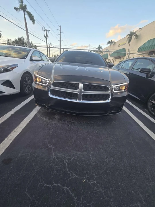 2012 Dodge Charger 7th Gen - Image 6 of 13