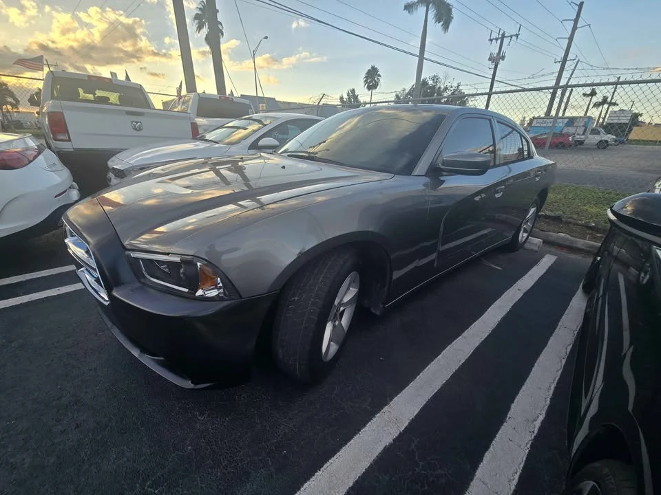 2012 Dodge Charger 7th Gen - Image 2 of 13