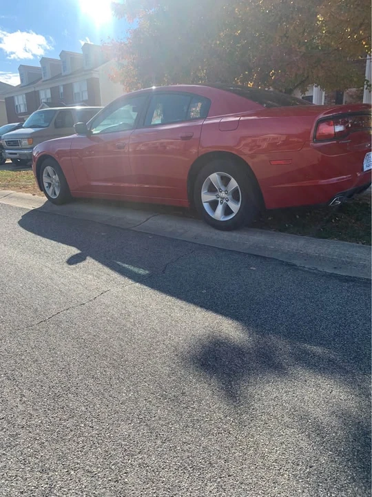 2012 Dodge Charger 7th Gen - Image 5 of 9
