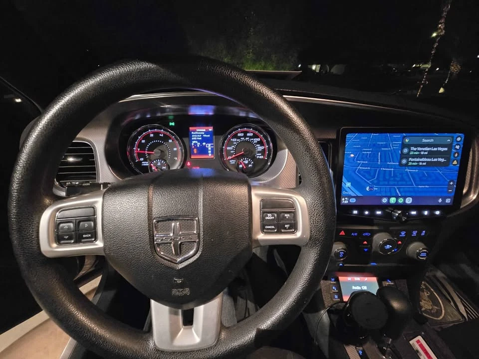 2012 Dodge Charger 7th Gen - Image 6 of 12