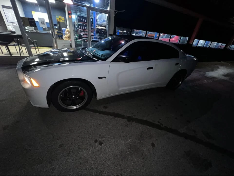 2012 Dodge Charger 7th Gen - Image 6 of 8