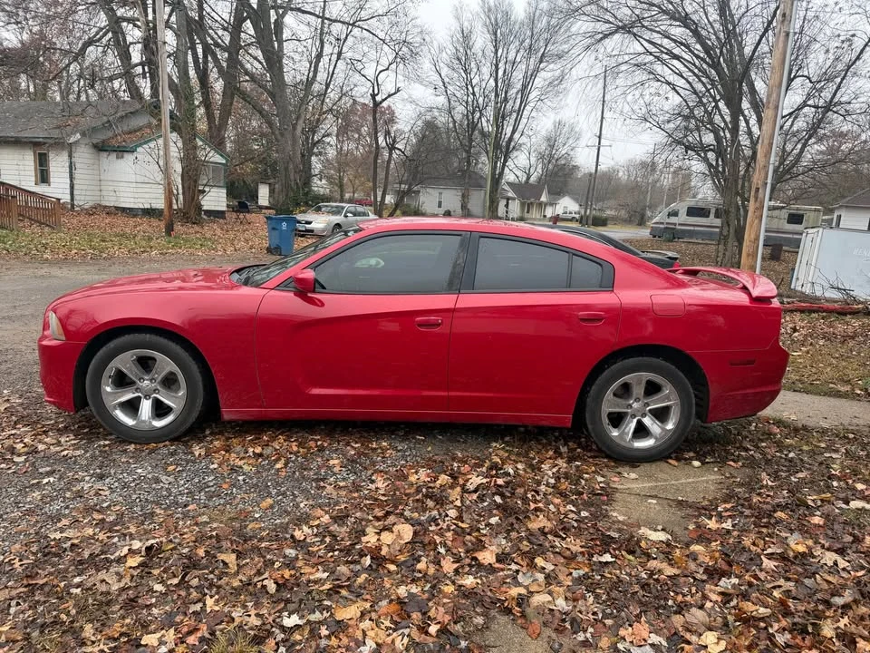 2012 Dodge Charger 7th Gen - Image 3 of 8