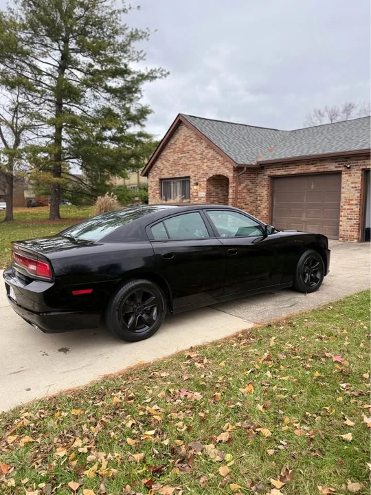 2012 Dodge Charger 7th Gen - Image 4 of 14