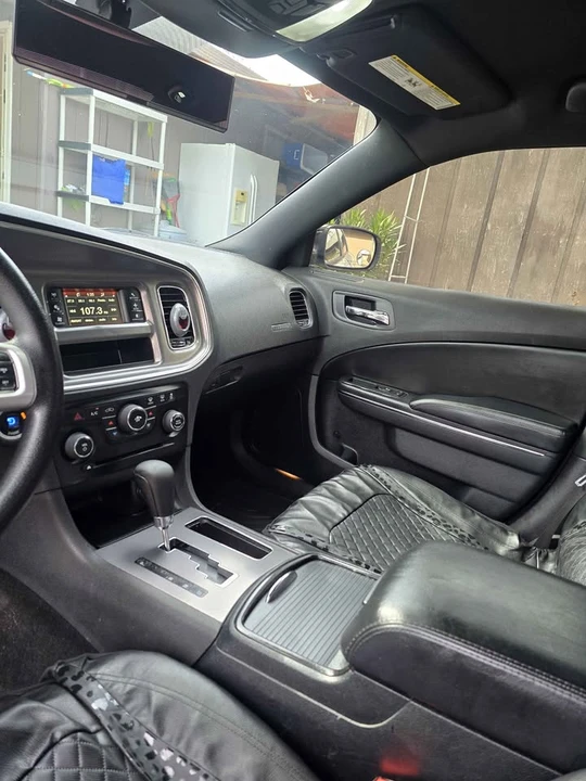 2012 Dodge Charger 7th Gen - Image 4 of 14