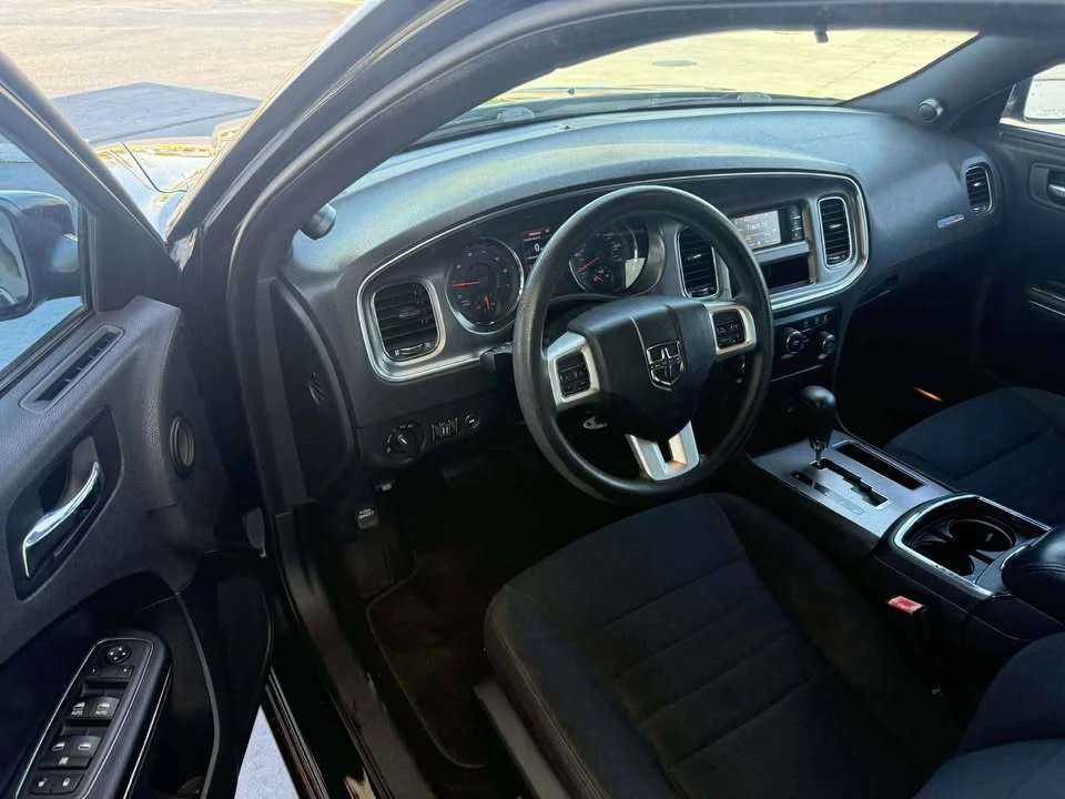 2012 Dodge Charger 7th Gen - Image 5 of 8