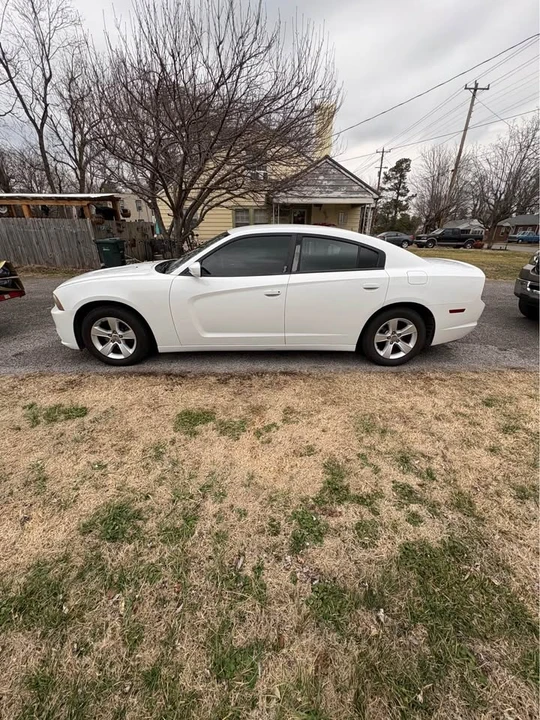2012 Dodge Charger 7th Gen - Image 12 of 16