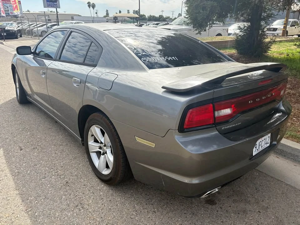 2012 Dodge Charger 7th Gen - Image 4 of 8