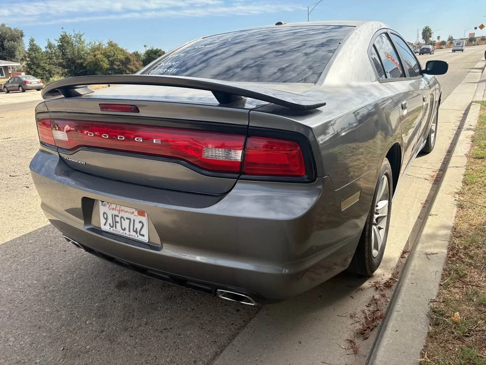 2012 Dodge Charger 7th Gen - Image 5 of 8