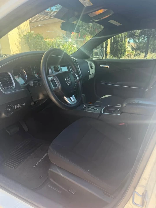 2012 Dodge Charger 7th Gen - Image 5 of 7