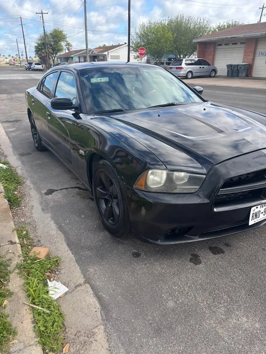 2012 Dodge Charger 7th Gen - Image 2 of 11