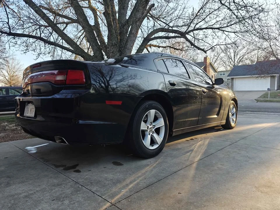 2012 Dodge Charger 7th Gen - Image 2 of 14