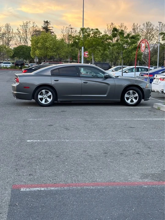 2012 Dodge Charger 7th Gen - Image 11 of 12