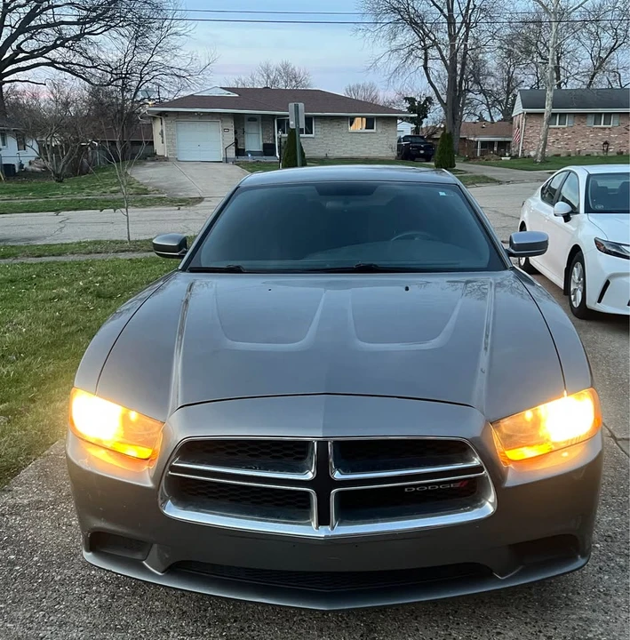 2012 Dodge Charger 7th Gen - Image 5 of 13
