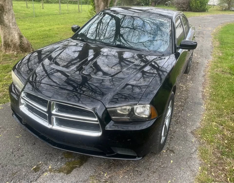 2012 Dodge Charger 7th Gen - Image 2 of 10
