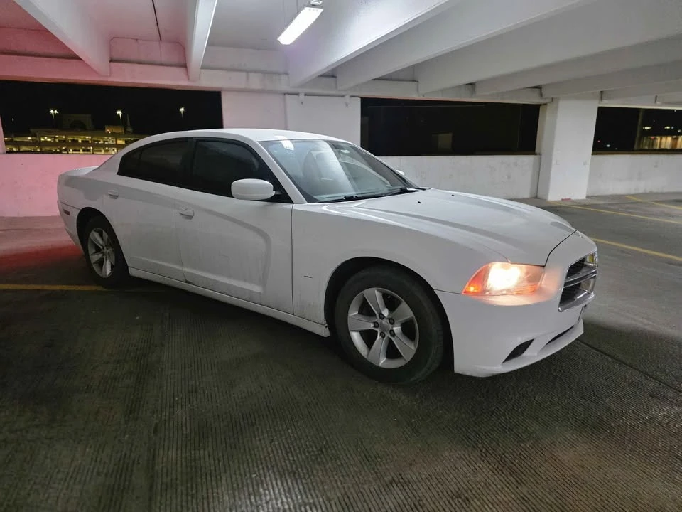 2012 Dodge Charger - Image 5 of 9