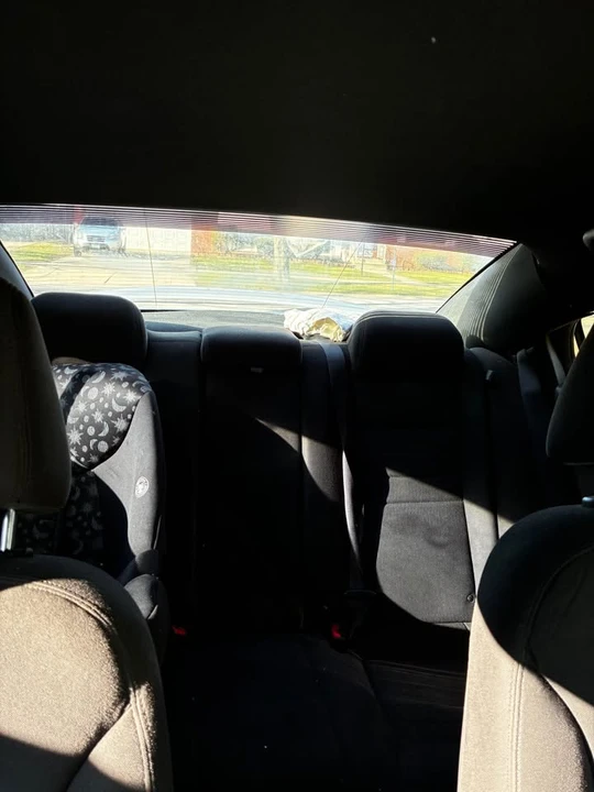 2012 Dodge Charger 7th Gen - Image 4 of 4