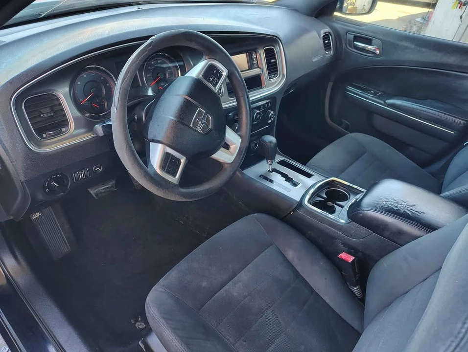 2012 Dodge Charger - Image 6 of 7