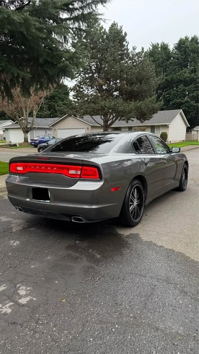 2012 Dodge Charger 7th Gen - Image 4 of 15