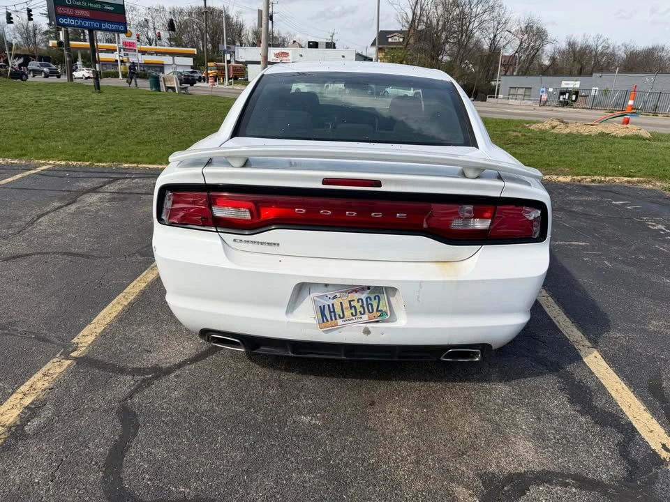 2012 Dodge Charger 7th Gen - Image 11 of 17