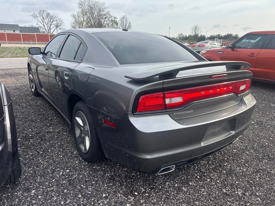2012 Dodge Charger 7th Gen - Image 4 of 9