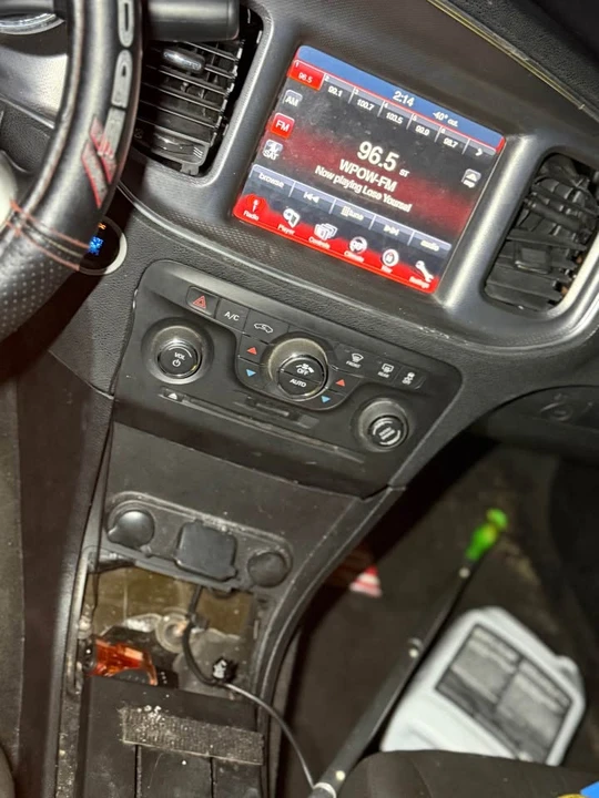2012 Dodge Charger 7th Gen - Image 3 of 7