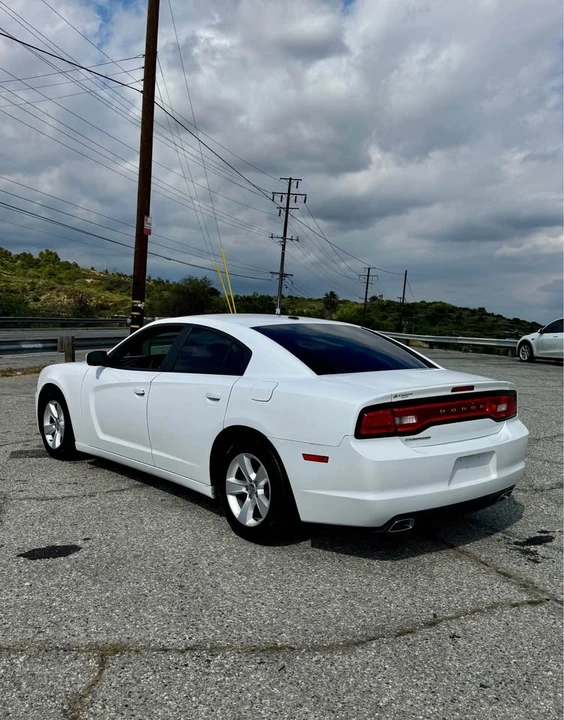 2012 Dodge Charger 7th Gen - Image 6 of 14