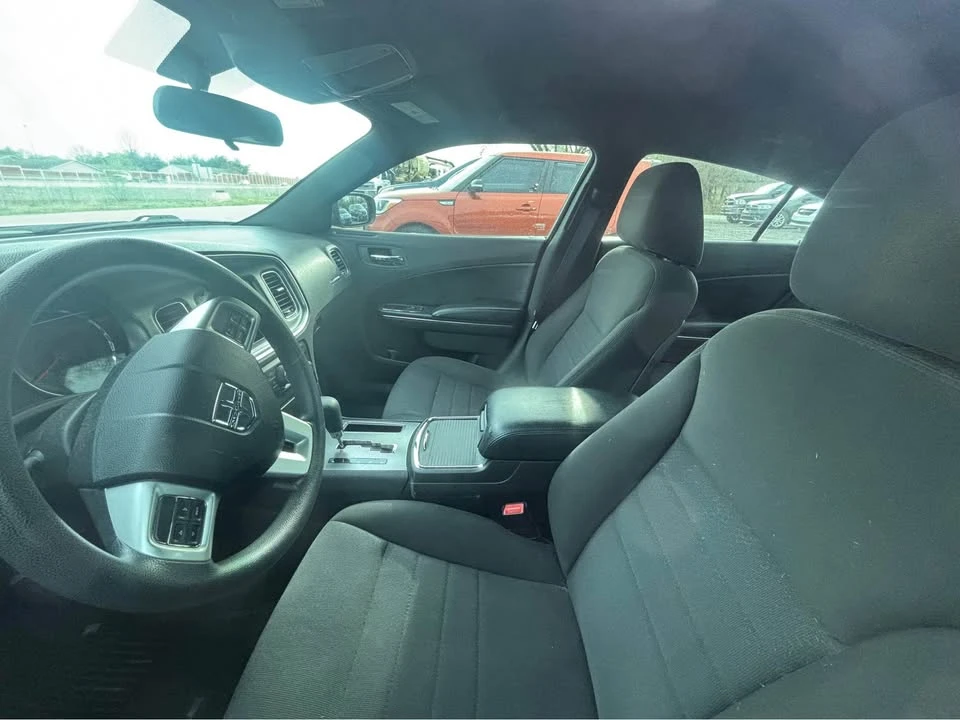 2012 Dodge Charger 7th Gen - Image 6 of 9
