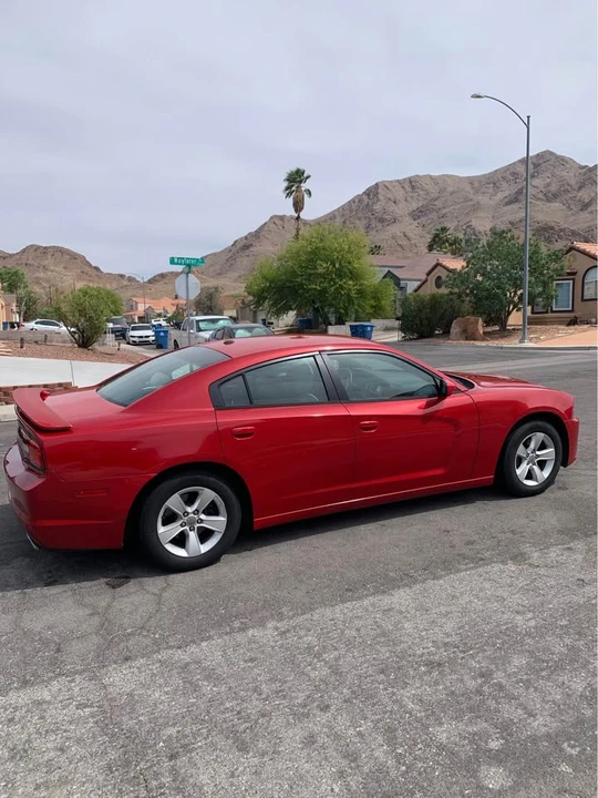 2012 Dodge Charger 7th Gen - Image 3 of 12