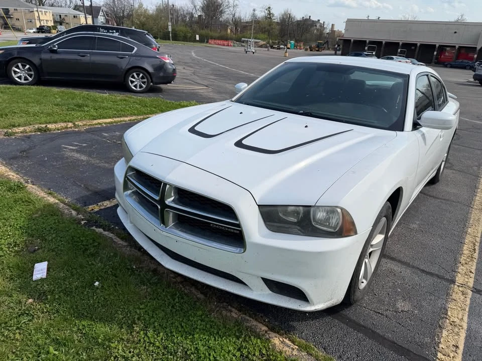 2012 Dodge Charger 7th Gen - Image 10 of 17