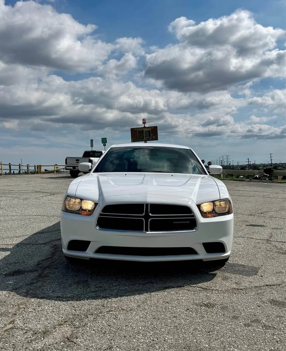 2012 Dodge Charger 7th Gen - Image 3 of 14