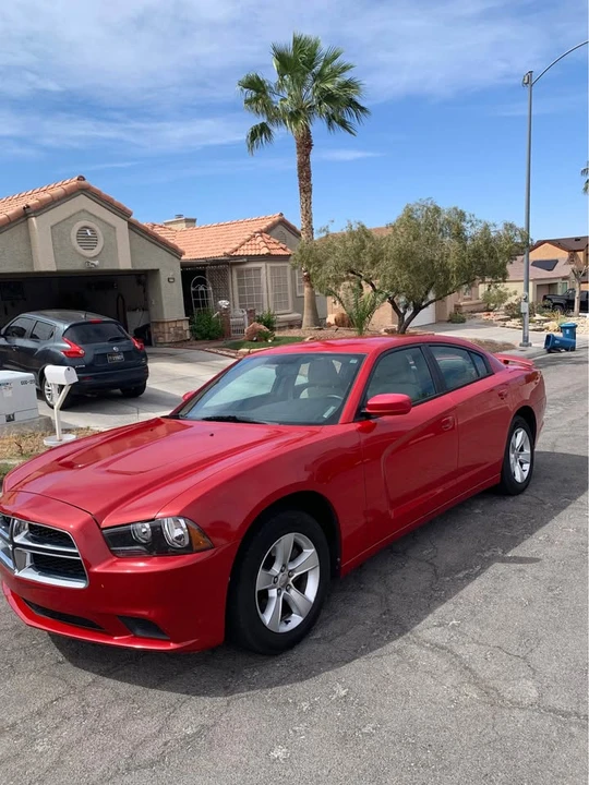 2012 Dodge Charger 7th Gen - Image 4 of 12
