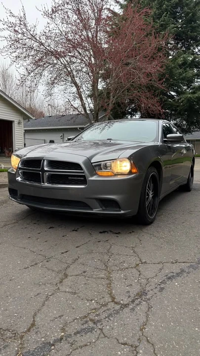 2012 Dodge Charger 7th Gen - Image 2 of 15